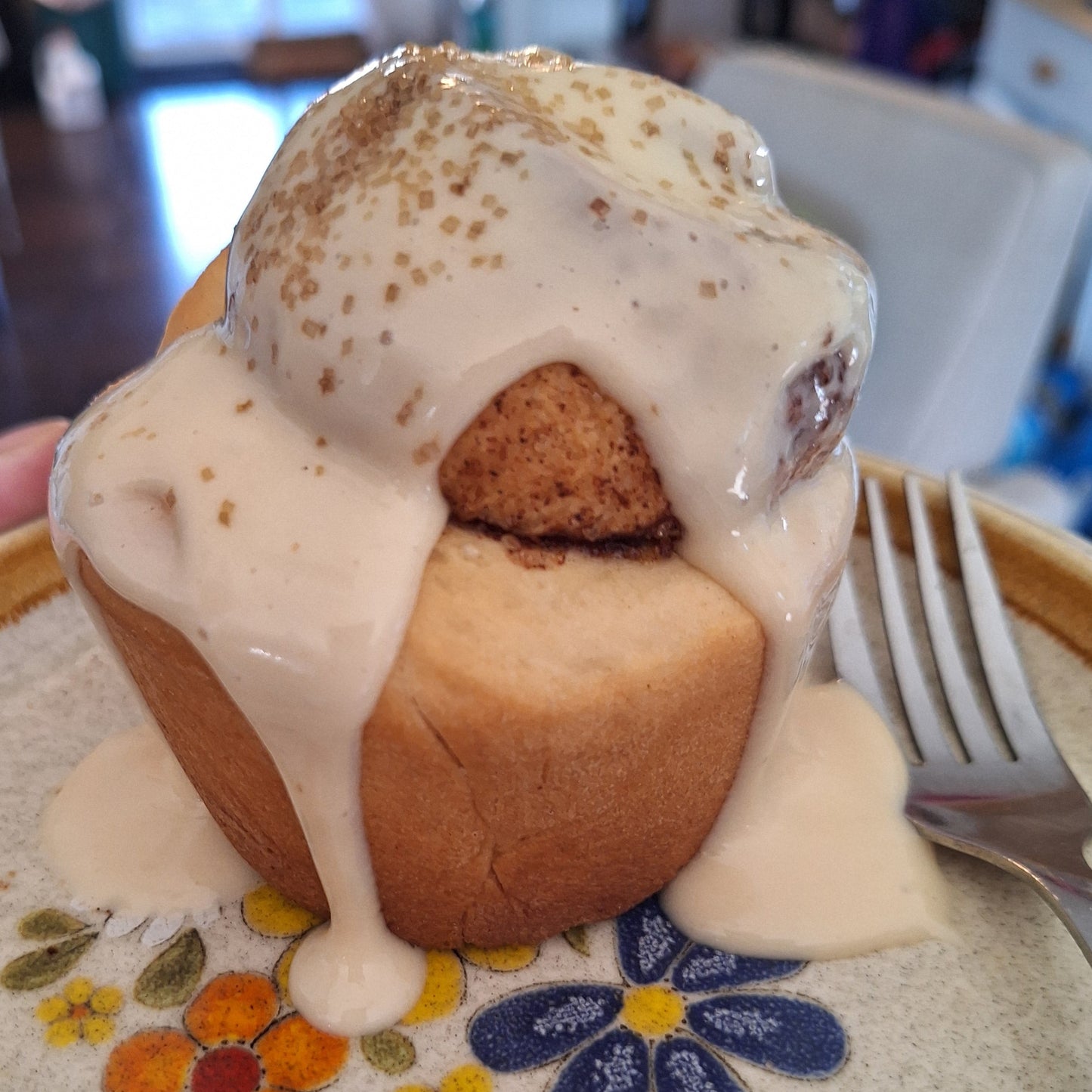 Cinnamon Squeeze Roll (Dairy-Free)